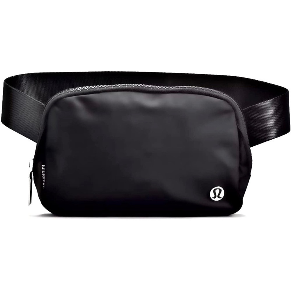 Lululemon Everywhere Belt Bag NWT